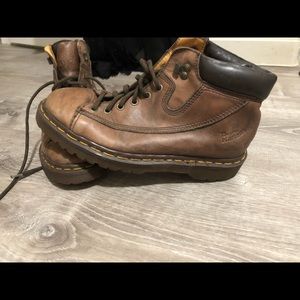 BROWN VINTAGE DOCS